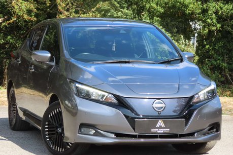 Nissan LEAF 39kWh N-Connecta Hatchback 5dr Electric Auto (150 ps) 3