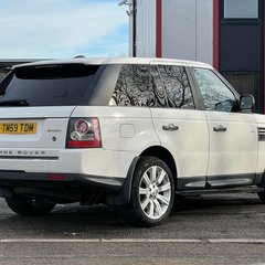 Land Rover Range Rover Sport 3.0 TD V6 HSE SUV 5dr Diesel CommandShift 4WD Euro 4 (245 ps) 7