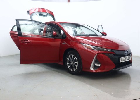 Toyota Prius 1.8 VVT 8.8kWh Business Edition Plus Hatchback 5dr Petrol Plug-in Hybrid CV 54