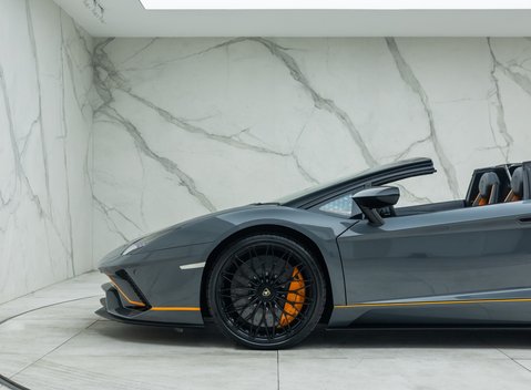 Lamborghini Aventador S LP 740-4 ROADSTER 40