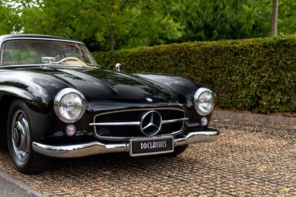 Mercedes-Benz 300 SL Gullwing 13