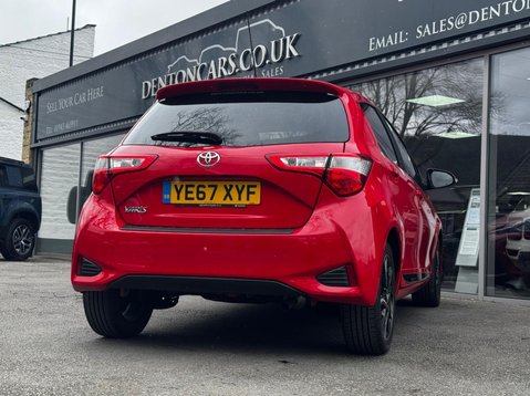 Toyota Yaris VVT-I DESIGN 27