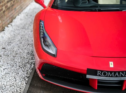 Ferrari 488 Spider 28