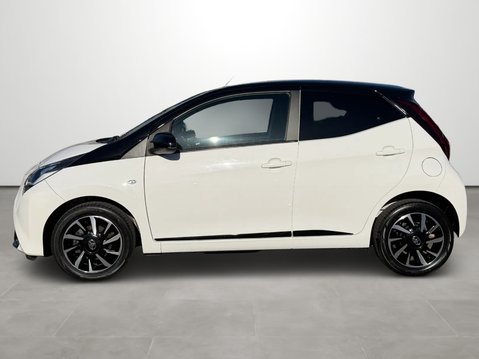 Toyota Aygo 1.0 VVT-i X-Trend TSS 5dr [Bi-tone] 7