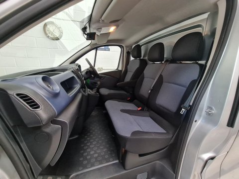 Vauxhall Vivaro Part Camper Conversion 29