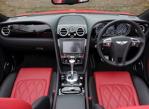 Bentley Continental GT V8 S Convertible Mulliner 15