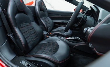 Ferrari 488 SPIDER 17