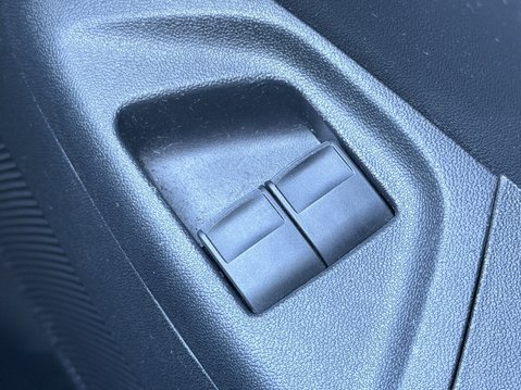 Toyota Aygo 1.0 VVT-i X-Trend TSS 5dr [Bi-tone] 30