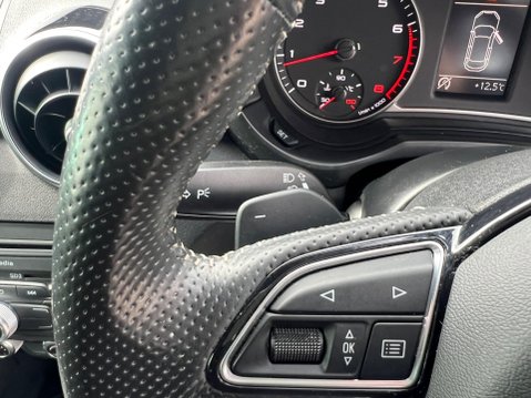 Audi A1 1.4 TFSI S line Sportback S Tronic Euro 5 (s/s) 5dr 23