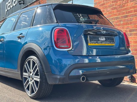 Mini Hatch 1.5 Cooper Exclusive Hatchback 5dr Petrol Steptronic Euro 6 (s/s) (136 ps) 15