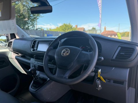 Vauxhall Vivaro 1.5 Turbo D 2700 Sportive L1 H1 Euro 6 (s/s) 5dr 13