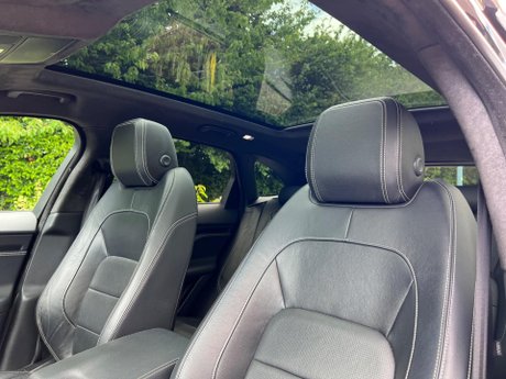 Jaguar F-Pace 2.0 D180 Chequered Flag Auto AWD Euro 6 (s/s) 5dr 31