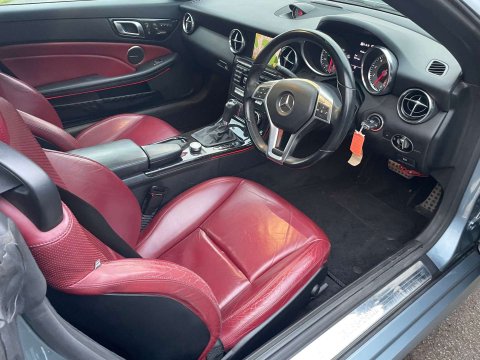 Mercedes-Benz SLK 1.8 SLK 250 AMG Sport BlueEfficiency Auto 2dr 10