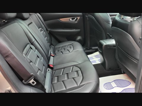 Nissan Qashqai TEKNA PLUS DIG-T 14