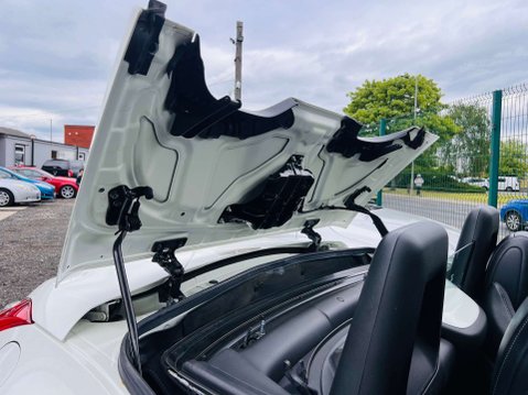 Nissan 370Z 3.7 370Z GT V6 2dr 37