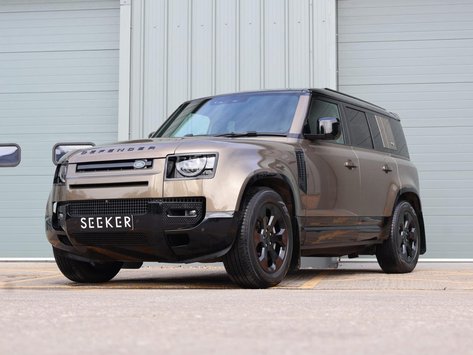 Land Rover Defender 110 D300 X-DYNAMIC HSE 7 SEATER  PRICE MATCH OFFER PREMIUM COLOUR 