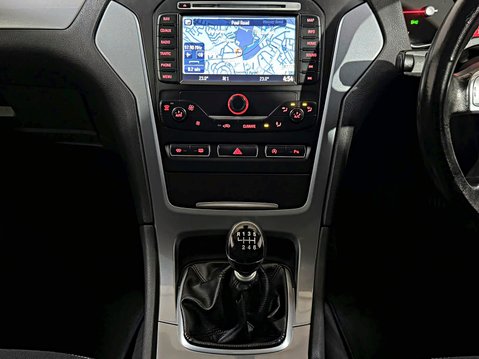 Ford Mondeo ZETEC BUSINESS EDITION TDCI 16
