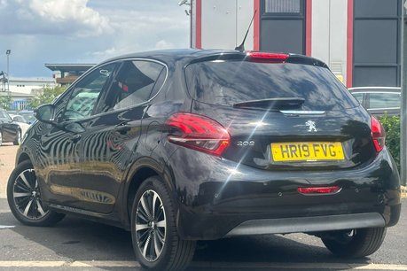 Peugeot 208 1.2 PureTech Tech Edition Hatchback 5dr Petrol Manual Euro 6 (s/s) (82 ps) 6