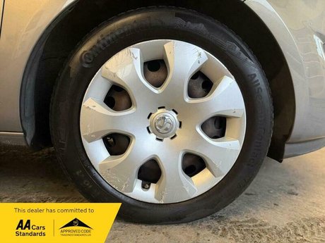 Vauxhall Meriva 1.7 CDTi Exclusiv Auto Euro 5 5dr 22