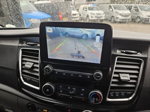 Ford Transit Custom 320 LIMITED DCIV ECOBLUE 9