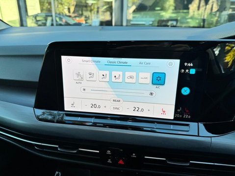 Volkswagen Golf STYLE ETSI DSG 28