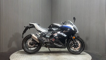 Lexmoto LXR 2023 1K 125CC SPORTS BIKE 1 OWNER LONG MOT