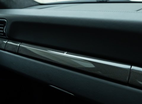 Porsche 911 GT3 Touring (991.2) 21