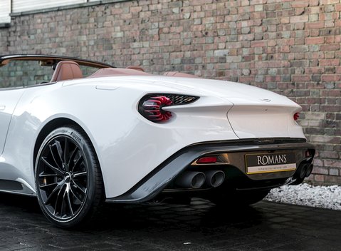 Aston Martin Zagato Vanquish Volante 26