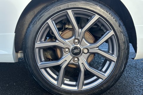 Ford Fiesta Sport 125 ps Ecoboost MHEV - Upgraded Sports Wheels 30