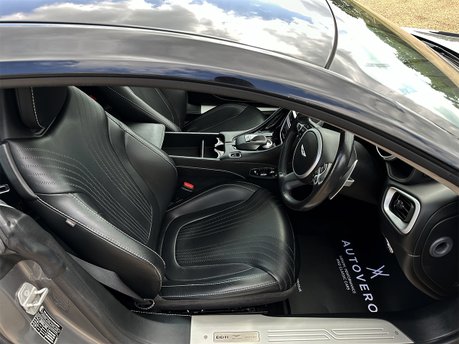 Aston Martin DB11 V12 41