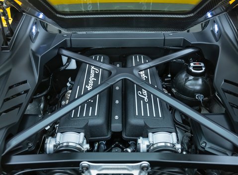 Lamborghini Huracan Tecnica 40