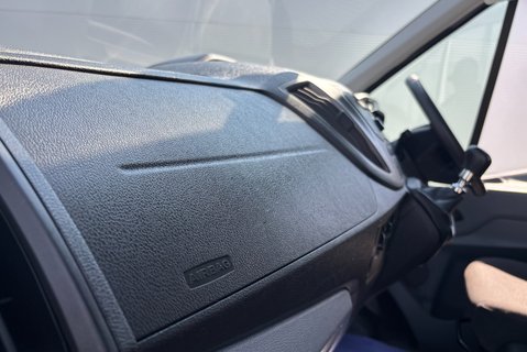 Ford Transit 460 L4 H3 17 Str Minibus with Air Con - Direct from MOD 23