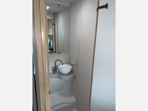 Peugeot Boxer ELDDIS AUTOQUEST SUPREME 196 DEALER SPECIAL 6 BERTH LOW PROFILE MOTORHOME 14