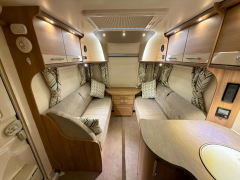 Bailey Pegasus Brindisi GT70 28