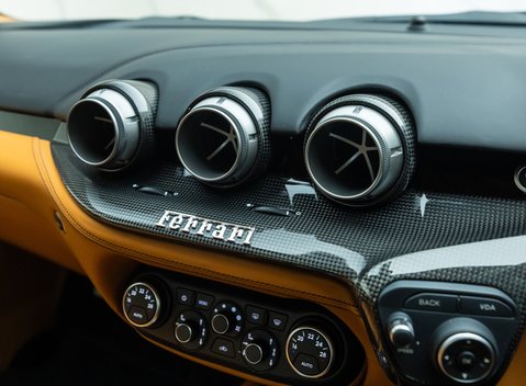 Ferrari F12 Berlinetta 19