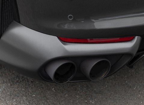 Ferrari 812 Superfast 28