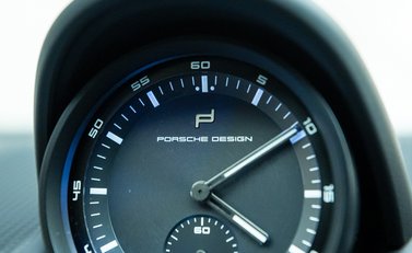 Porsche Taycan GTS Sport Turismo 20