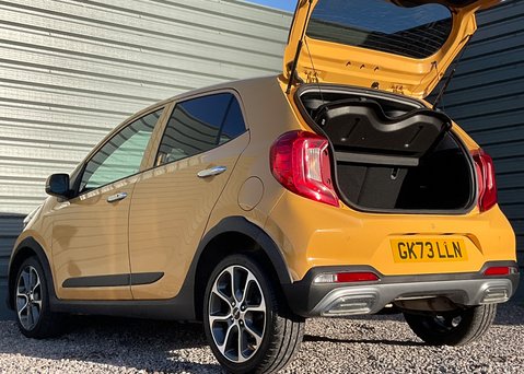 Kia Picanto X-LINE S AMT 17