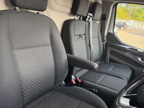 Ford Transit Custom 2.0 320 EcoBlue Trend Panel Van 5dr Diesel Manual L2 H1 Euro 6 (130 ps) 14