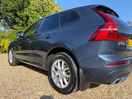 Volvo XC60 2.0 D4 Momentum Pro Auto AWD Euro 6 (s/s) 5dr 8