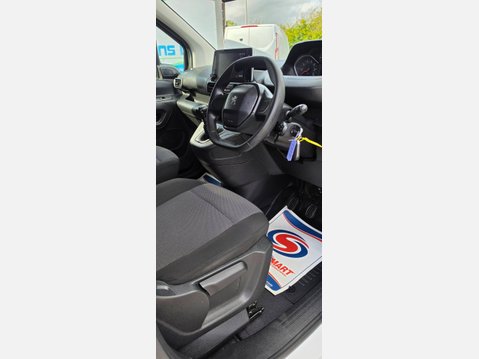 Peugeot Partner PROFESSIONAL 850 L2 H1 5 SEATER CREW VAN 1.5 HDI 100ps EU6 NO VAT 7