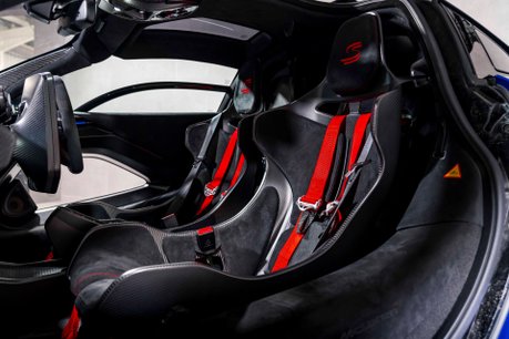 McLaren Senna 1 OWNER CAR. ELITE PAINTWORK. BOWERS & WILKINS. LIFT SYSTEM 17