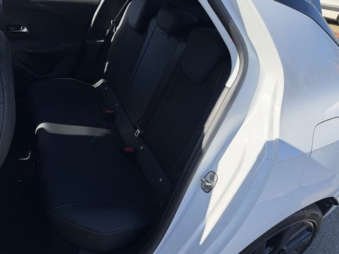 Vauxhall Corsa 100kW Elite Nav 50kWh 5dr Auto [7.4kWCh] 37