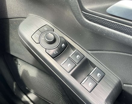 Ford Kuga 2.5 Kuga ST-Line X Edition HEV CVT 5dr 67