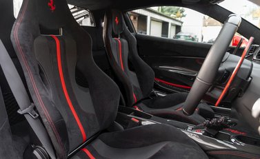 Ferrari 488 Pista 12