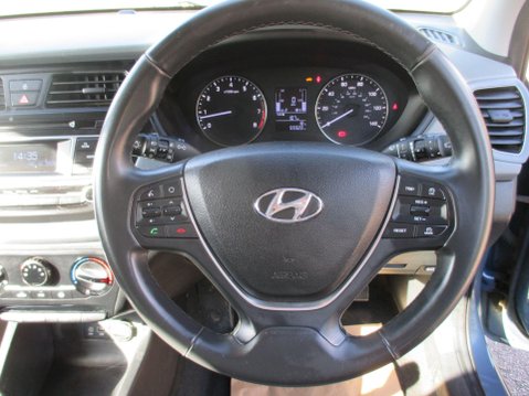 Hyundai i20 1.2 SE Euro 6 5dr 12