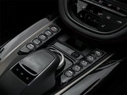 Aston Martin DBX V8 66