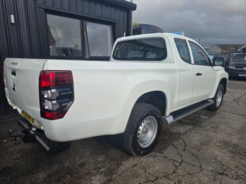 Mitsubishi L200 DI-D 4LIFE CLUB CAB 6
