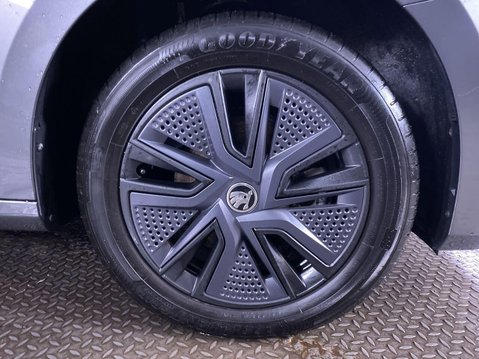 Skoda Fabia 1.0 TSI Design Edition Hatchback 5dr Petrol DSG Euro 6 (s/s) (116 ps) Bluet 55