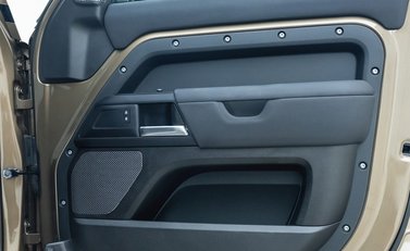 Land Rover Defender 110 D200 22